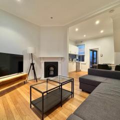 Superb 2 Bedroom House Woolloomooloo NSW