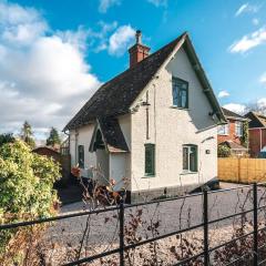 Rectory Cottage near Paultons park & New Forest