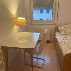 Room with balcony, 5min to main train station