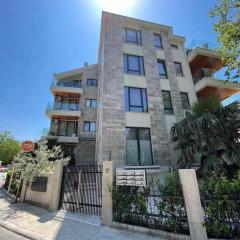 Park Residence 3 - 1 br & Parking at Tivat Center