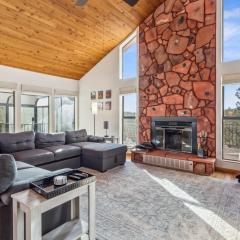 Hiking Trails Close By with VIEWS in Chapel area & Dog Friendly! Yavapino Retreat