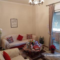 Cozy & Bright Home 50m from Subway -Agios Antonios