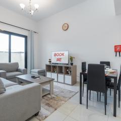 Amazing 2-Bedroom Apartment Perfect for Families in Jebel Ali Village