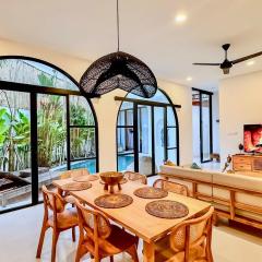 BRAND NEW Luna Villa in Canggu - 3 BR Pool Oasis