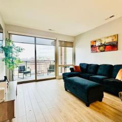 Scenic Downtown Loft with Pool