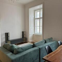 Designer Historical 2BD Apartment by Wien Mitte