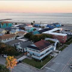 Top Deck Ocean View - 2 Br Ocean Views & Hot Tub