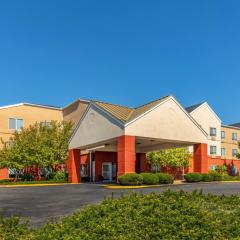 Fairfield Inn & Suites Lancaster