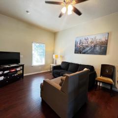 Private rooms in San Antonio - walk to downtown