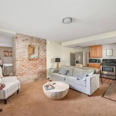 Renovated 1 Bed with Terrace-OTR, UC, Findlay Market