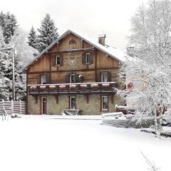 Maison La Devinière - sauna et spa compris accessibles toute l'année