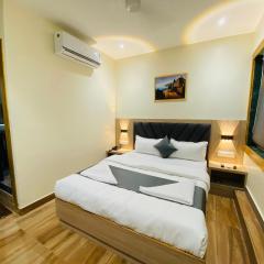 Glitz Hotels Riza - Nr NESCO Bombay Exhibition Centre Goregaon