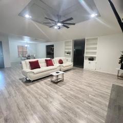 Newly renovated 5 bedroom in Southwest