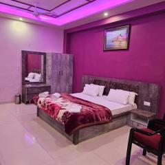 Hotel Kashi In Rajghat ! Varanasi - Offers Luxurious Rooms and Fully Air - Conditioned Hotel with Lift and Wifi Facility