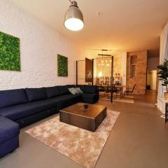 STAYWELL - Loft Apartment near Alexanderplatz