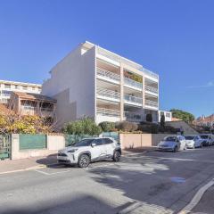 Amazing Apartment In Fréjus With Wifi