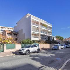 Nice Apartment In Fréjus With Wifi