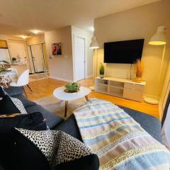 High-End 2BR 2BATH Condo-Steps to Square One Mall