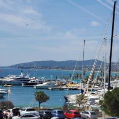 LE CAPITOLE Vue mer Studio cabine 27m2 2 adultes 2 enfants avec climatisation et garage