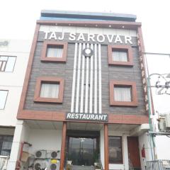 HOTEL Taj Sarovar