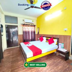 Varanasi Paradise Varanasi Near Beniya Park- Parking & Restaurant Available - Perfect Location And Comfortable Room