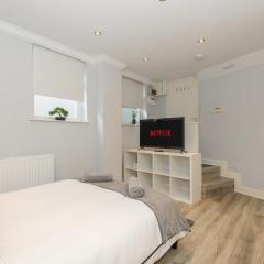 Boutique Flat In Huddersfield Town Centre