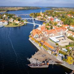 Avanti Resort Mikołajki , w centrum przy jeziorze i promenadzie, śniadanie , obiad lub obiadokolacja