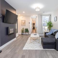 Modern 2BR Condo with Pet Friendly - Near University