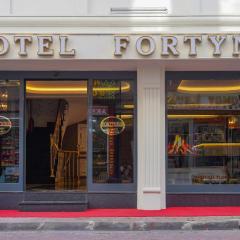 Hotel FORTYNİNE