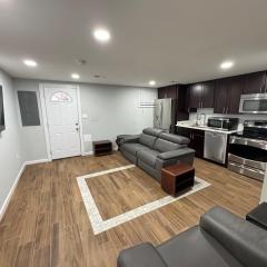 COZY Apartment in NW DC - Private Parking