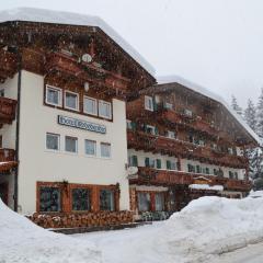 Hotel Rododendro Val di Fassa