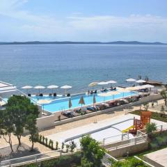 Apartments in Villas Punta Skala with beachpool