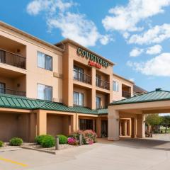 Courtyard by Marriott Bloomington Normal