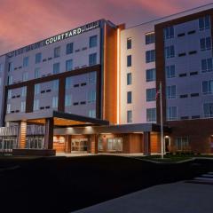 Courtyard by Marriott Indianapolis Fishers