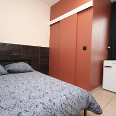 12 - Chambre avec lit double et sdb privé