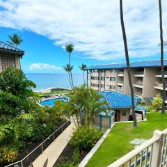 Exceptional Kona Reef Condo - Full AC - Oceanfront - Walking Distance to Restaurants & Shops