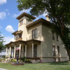 The Pepin Mansion B&B on Mansion Row - 10 min to start of the Bourbon Trail