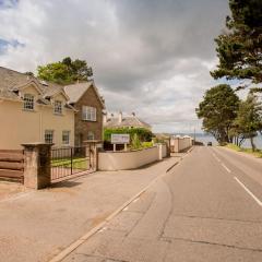 Sea View Lodge