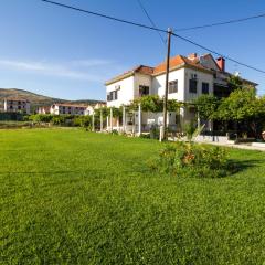 Apartments Svilan