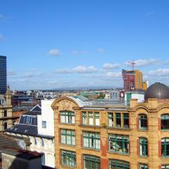 City Centre Apartment With Panoramic View