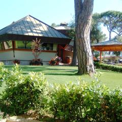 La Bussola Beach Hotel