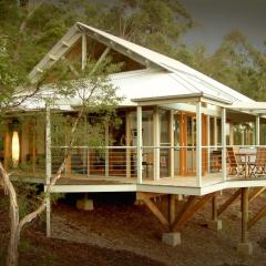 Bombah Point Eco Cottages