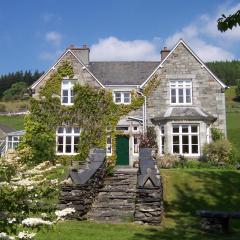 Penmachno Hall - self catering suite