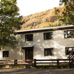 Old Cottage - Reynivellir II