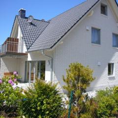 strandnahes Ferienhaus mit Terrasse, Strandamsel, Binz