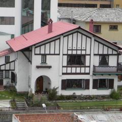 "HOTEL BOUTIQUE LA MAISON DE LA BOLIVIE" Casa de Huéspedes