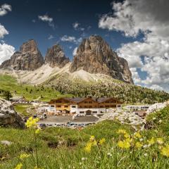 Passo Sella Dolomiti Mountain Resort