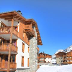 Apartment at ski slopes in known Val Cenis