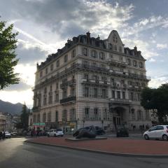 Suite Grand Hotel Palace Aix les Bains French Alps