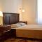 Central Budapest Apartment in Historical Building With Free Private Parking